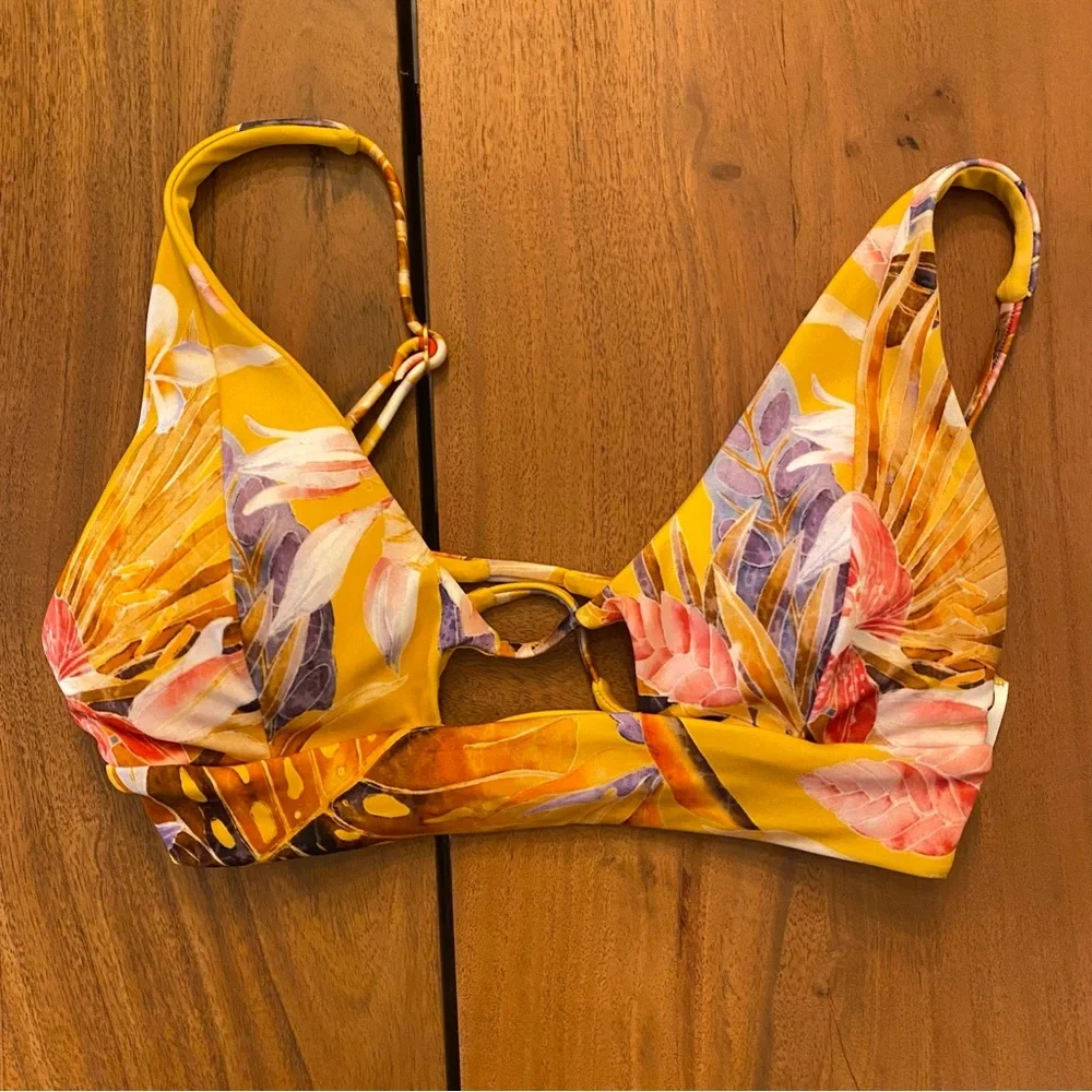 L*Space Bikini Top Womens Yellow Triangle Cut Out Floral Tropical Swim Size XS - Picture 4 of 8